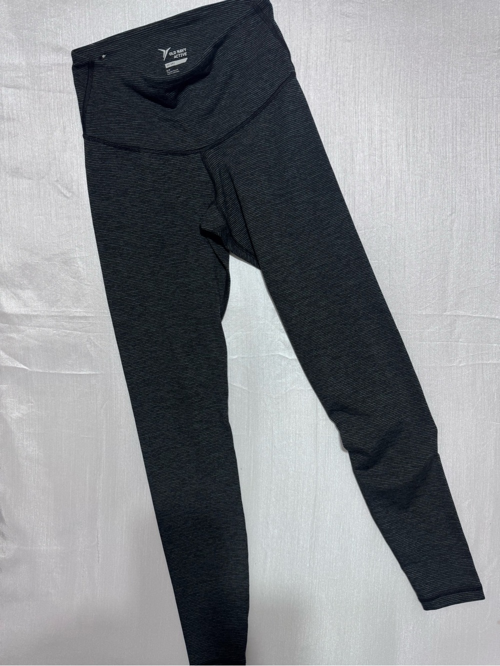 Old Navy Active Heathered Black Striped Leggings